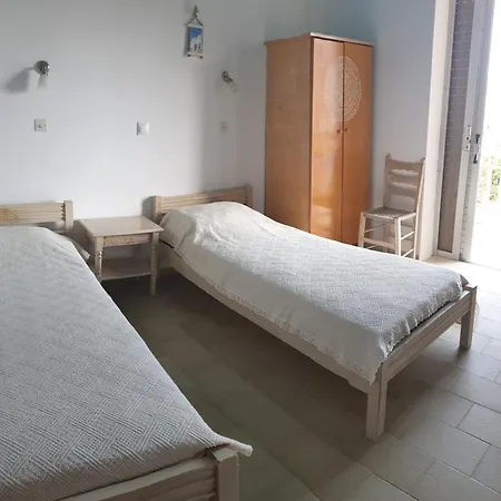 Family Run 2 Bed Studio Apartment 3 Kardamena (Kos)